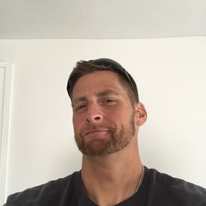 Meet your Posher, Travis